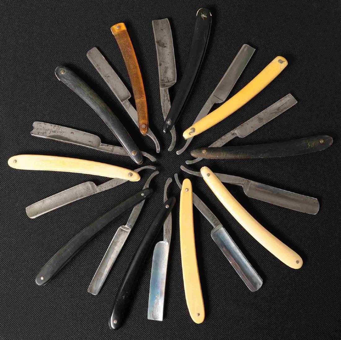 LOT OF TEN STRAIGHT RAZORS (1 of 10)