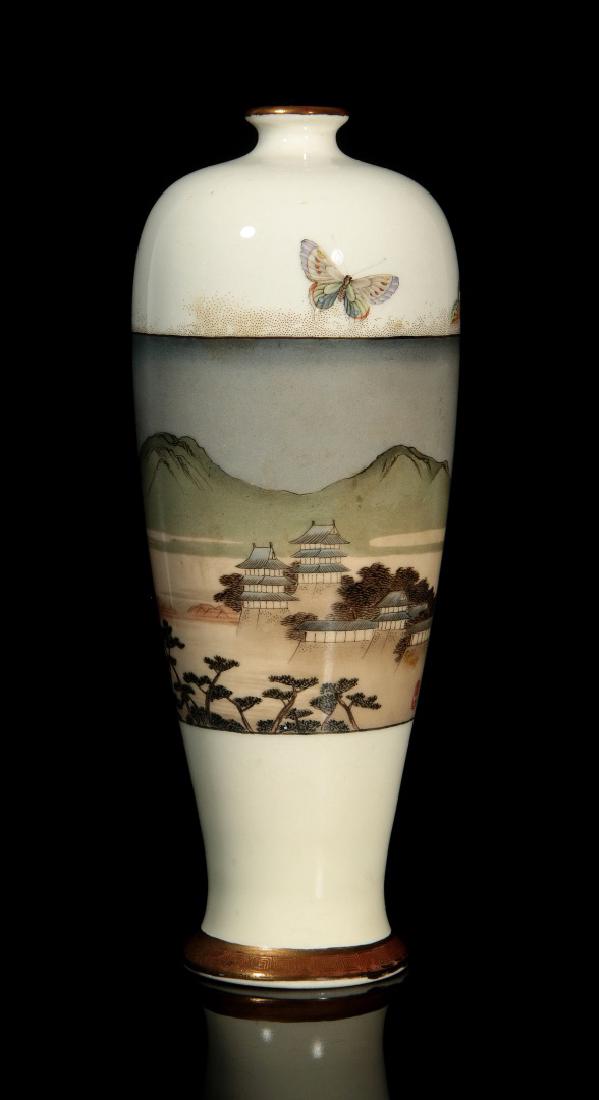AN UNUSUAL 20TH CENTURY JAPANESE SATSUMA VASE (1 of 10)