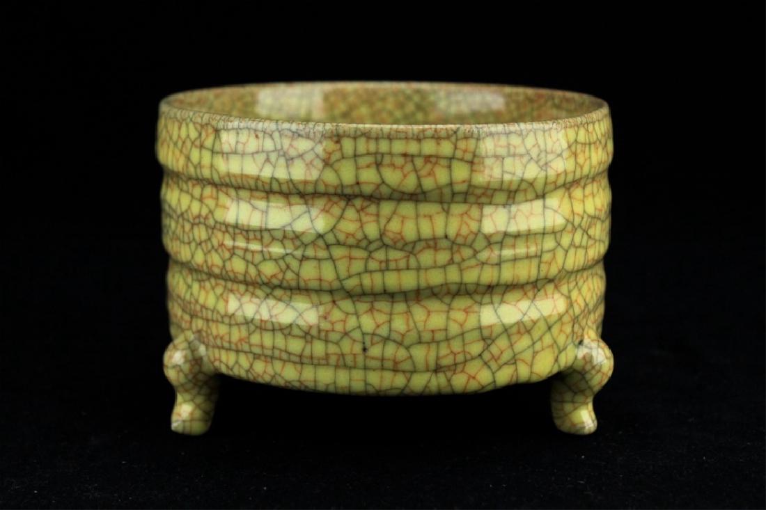 Chinese Song Porcelain GeYao Brush Pot (1 of 5)