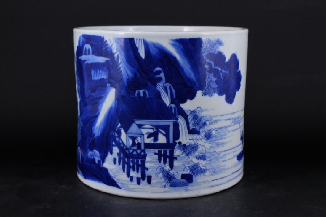 Chinese Qing Porcelain Blue White Brush Pot (1 of 7)