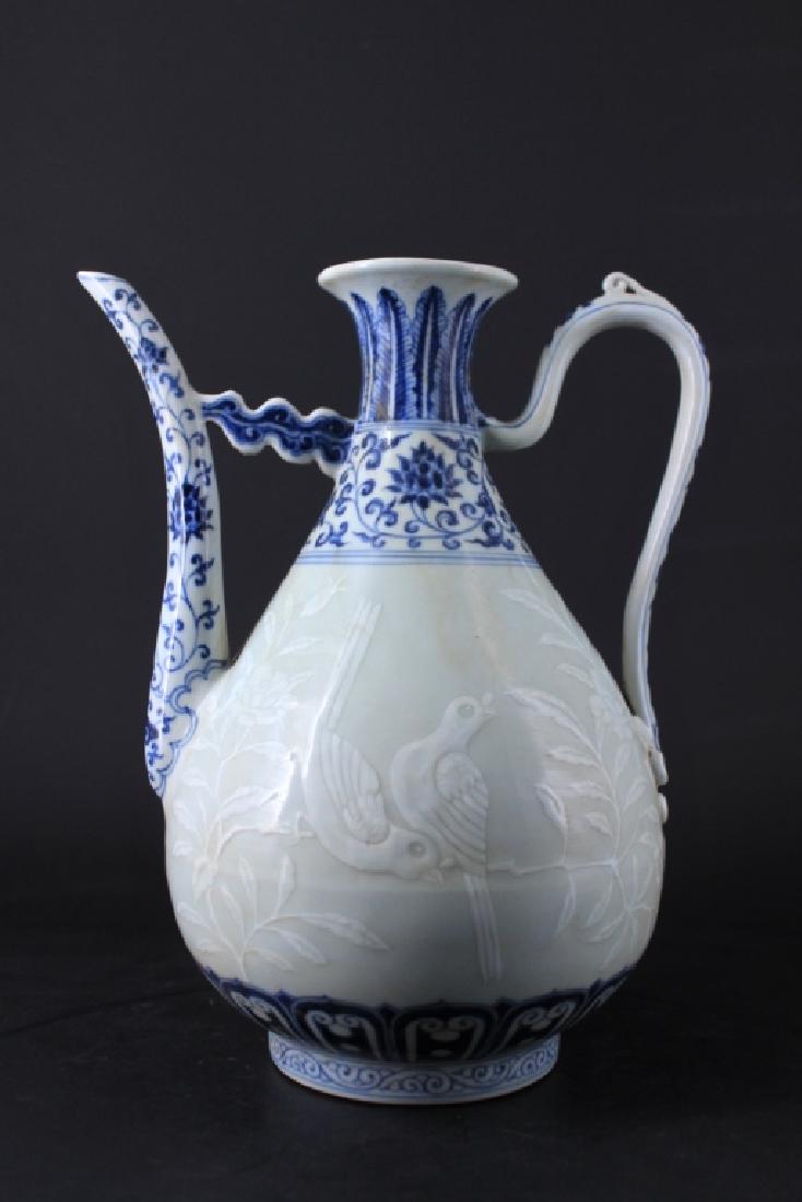Chinese Ming Porcelain Blue&White Teapot (1 of 9)