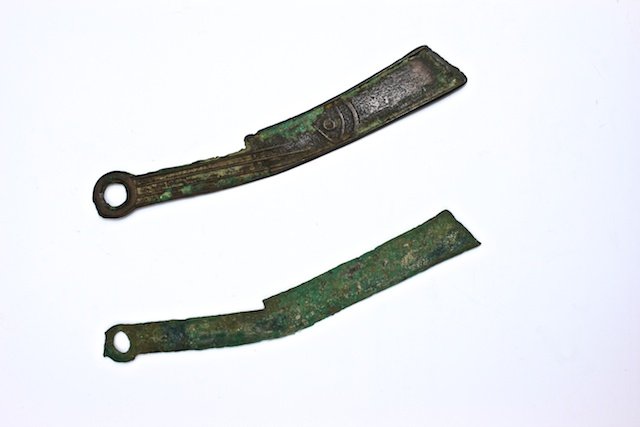 Pair of han dynasty coin.: Pair of han dynasty knife coin. 5 1/4 x 5/8".