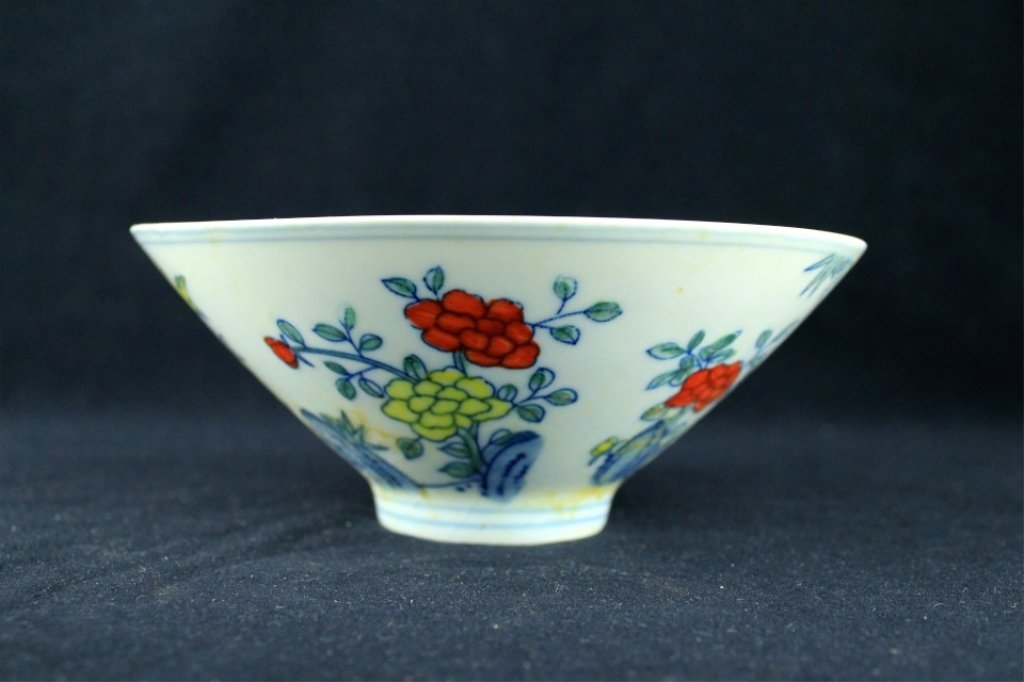 Chinese Ming Porcelain DouCai Bowl (1 of 4)