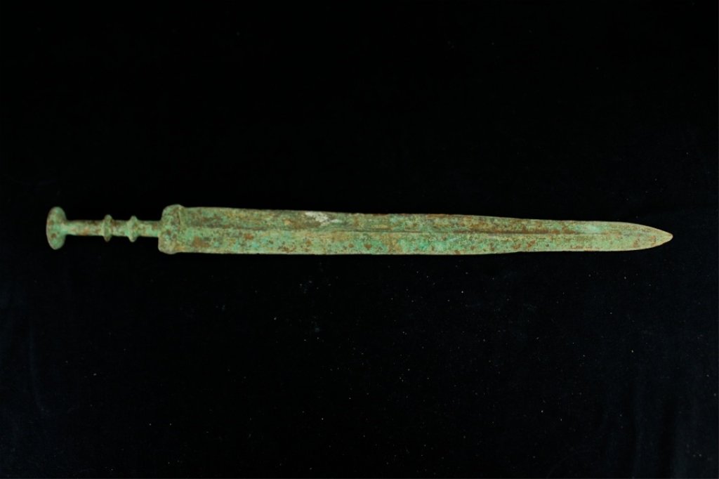Old Chinese Bronze Long Sword (1 of 8)