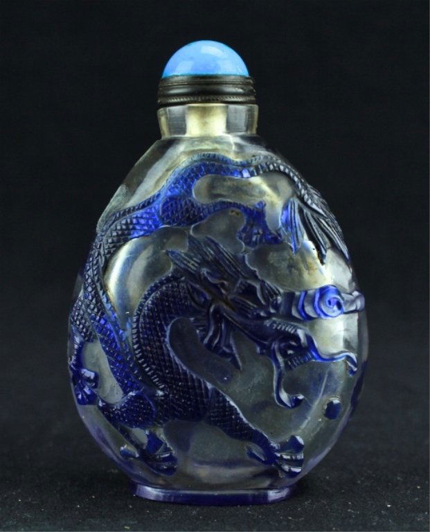 Chinese Qing Peking Glass Snuff Bottle (1 of 8)