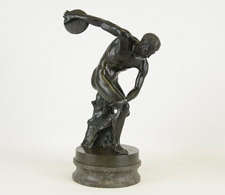 Italian Bronze Statue of a Discus Thrower: Italian Bronze Statue of a Discus Thrower, signed Moon to the trunk support, cast by Morelli e Rinaldi, Roma, mounted on faux marble wood base, with repair to the arm, appx. 15 1/2 in. H.
