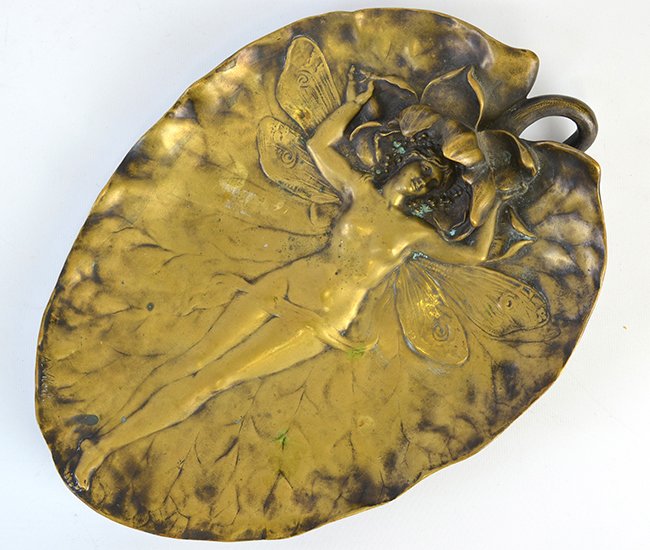 An Alexandre Vibert Art Nouveau Bronze Dish: An Alexandre Vibert (1847-1909) Art Nouveau Bronze Dish, the calling card dish in the form of a winged nymph on a water lily, signed to the top, the base stamped Colin - Paris (part of mark not visibl