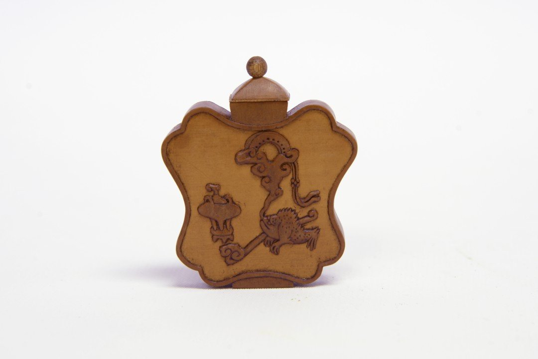 A Chinese Carved Bamboo Snuff Bottle, 19th Century (1 of 6)