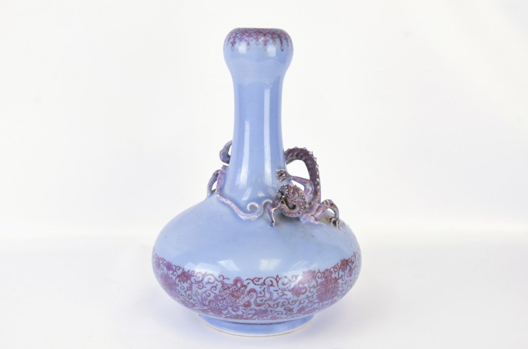 A Chinese Bottle Vase with Dragon (1 of 6)