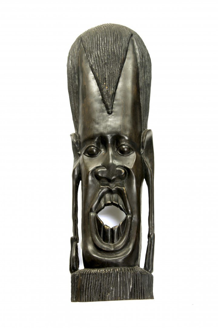 A Large African Carved Wood Mask Wall Hanging (1 of 2)