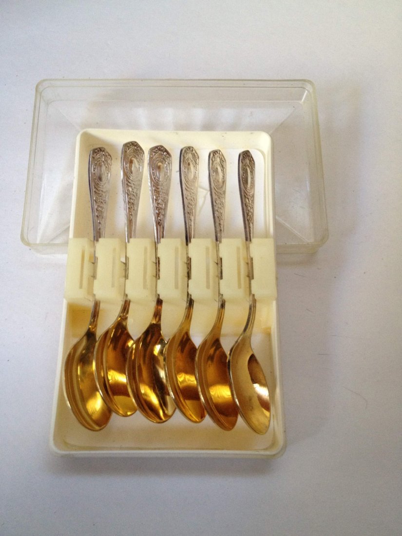 24KT Gold Plated set of tea spoons: Six gold plated set of tea spoons.