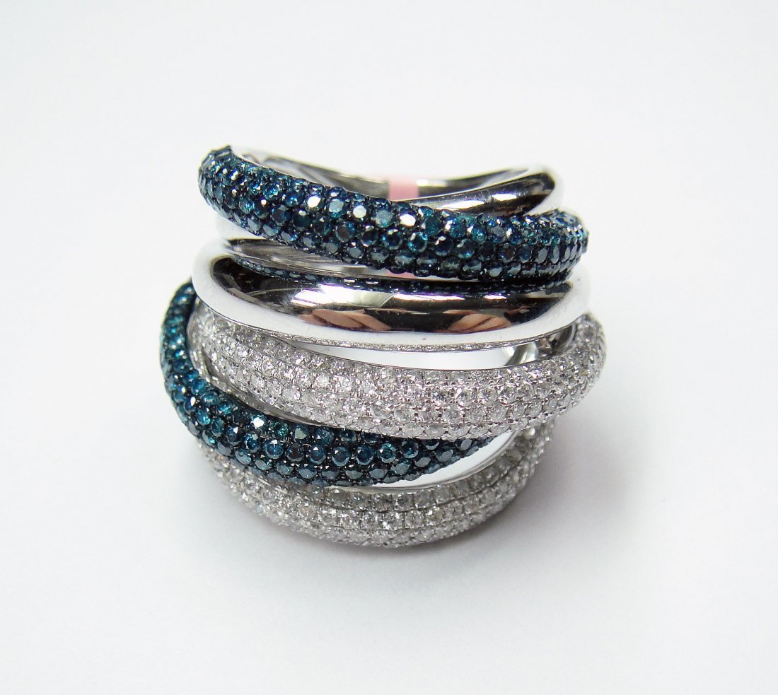 18KT Gold, 3.75ct Blue & White Diamond Ring: 18KT Gold , 3.75ct Blue / White Diamond Ring, certificate of appraisal included. N11R200a