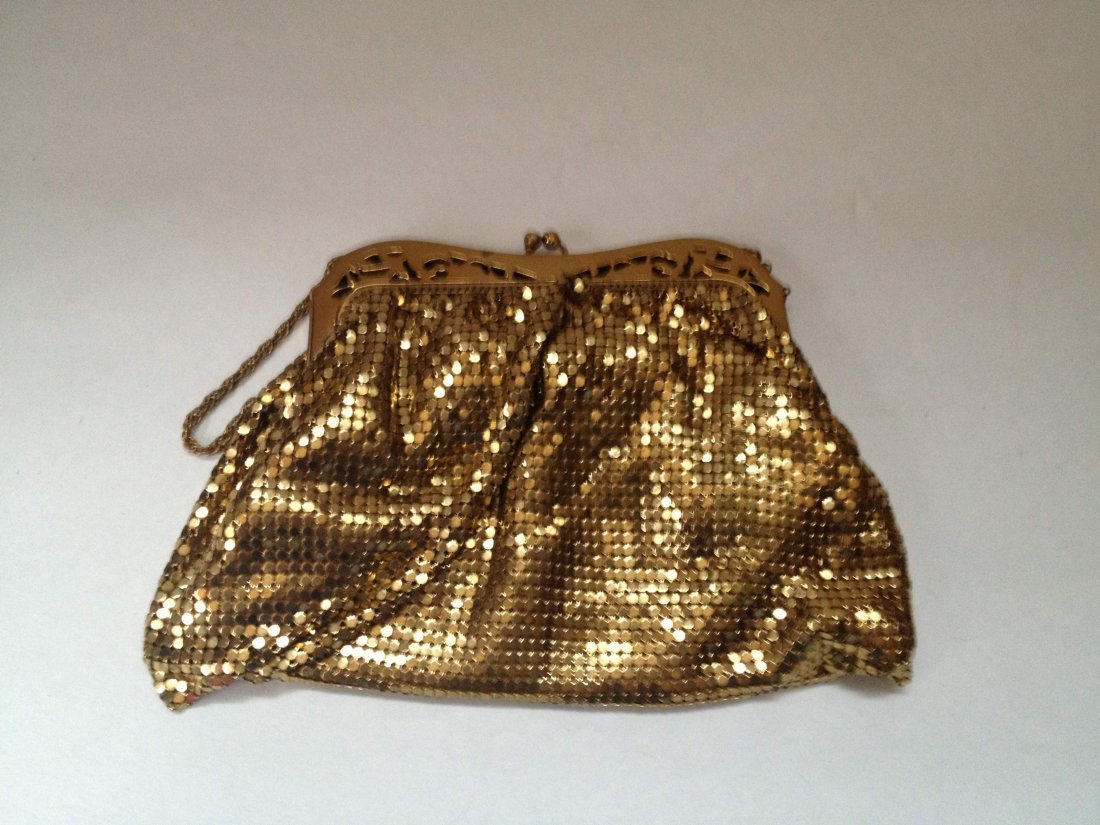 Antique mini metal purse Size: 8 x 4: Antique mini metal purse Size: 8 x 4