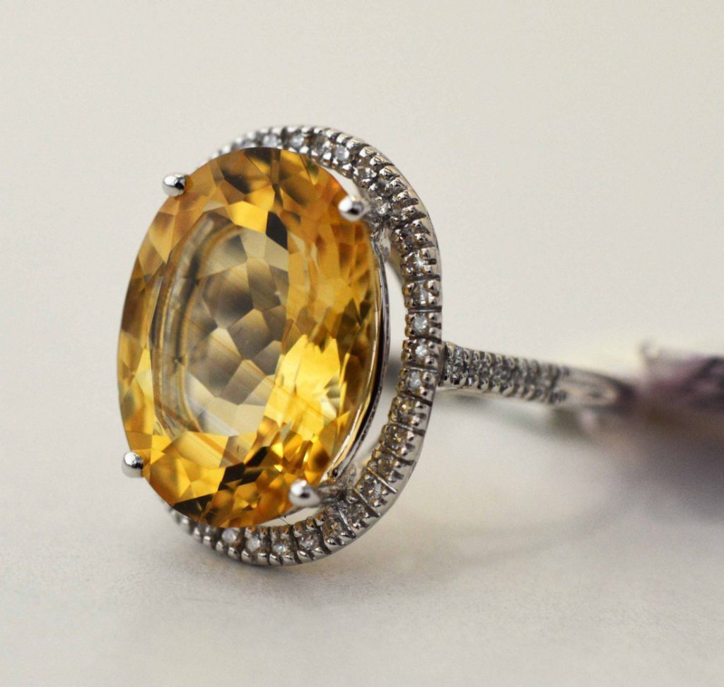 14KT Gold, 8.47ct Citrine & 0.22ct Diamond Ring
