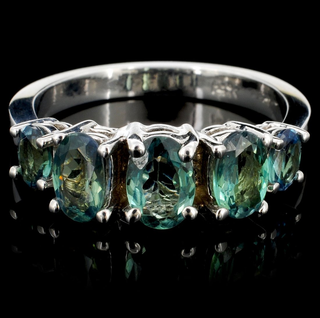 14K White Gold 1.60ct Alexandrite Ring: Estimated Retail Replacement Value: $6,600.00Ref: WAG4400Gold Content: 14K White GoldWeight of Item: 3.29 gramsMain Gemstone: AlexandriteQuantity: 5 Counts Shape: Oval Weight: 1.60ct