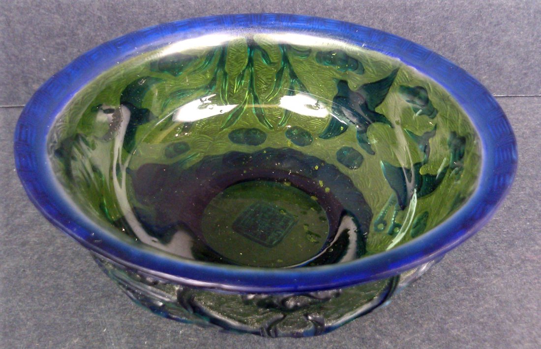 A GREEN AND BLUE PEKING GLASS BOWL - 3