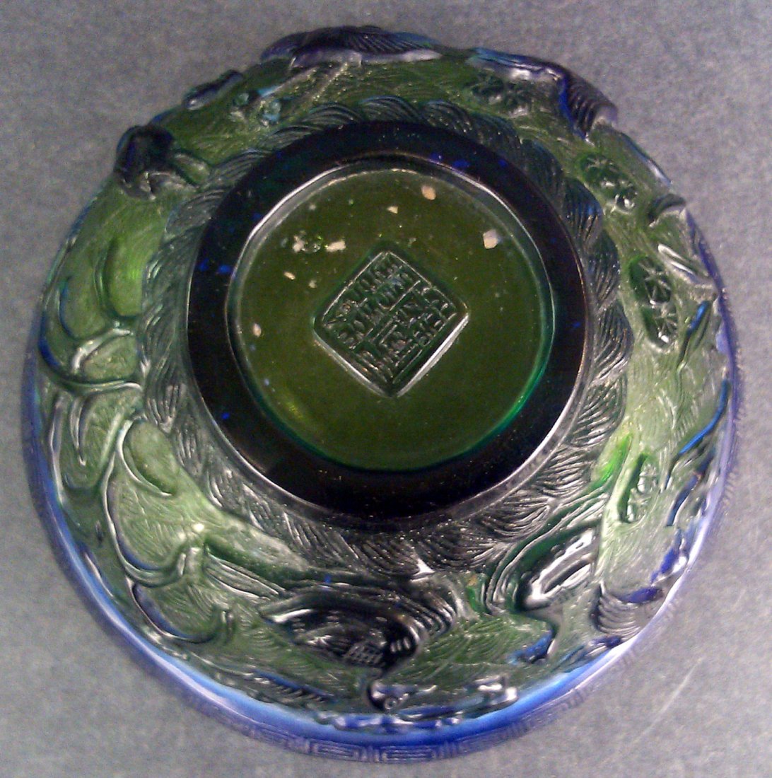 A GREEN AND BLUE PEKING GLASS BOWL - 5