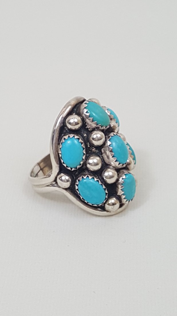 A Native American Turquoise and Silver Ring (1 of 4)