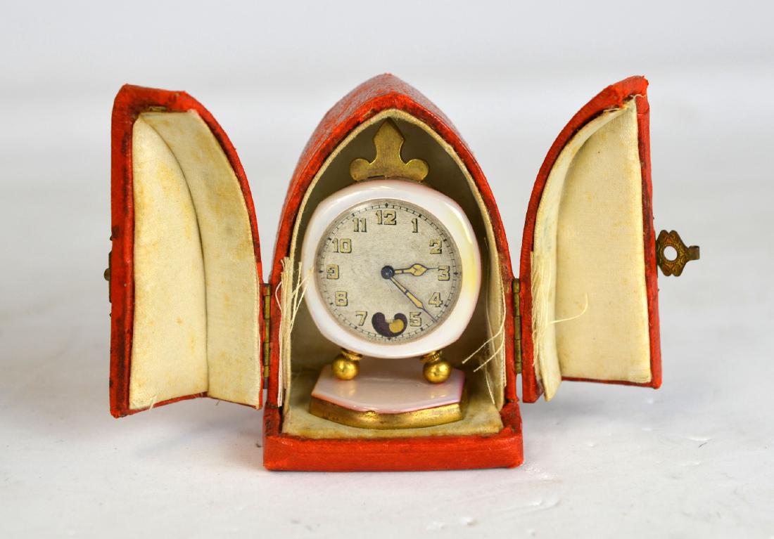 Pearl Frame Bronze Clock w Original Box (1 of 8)