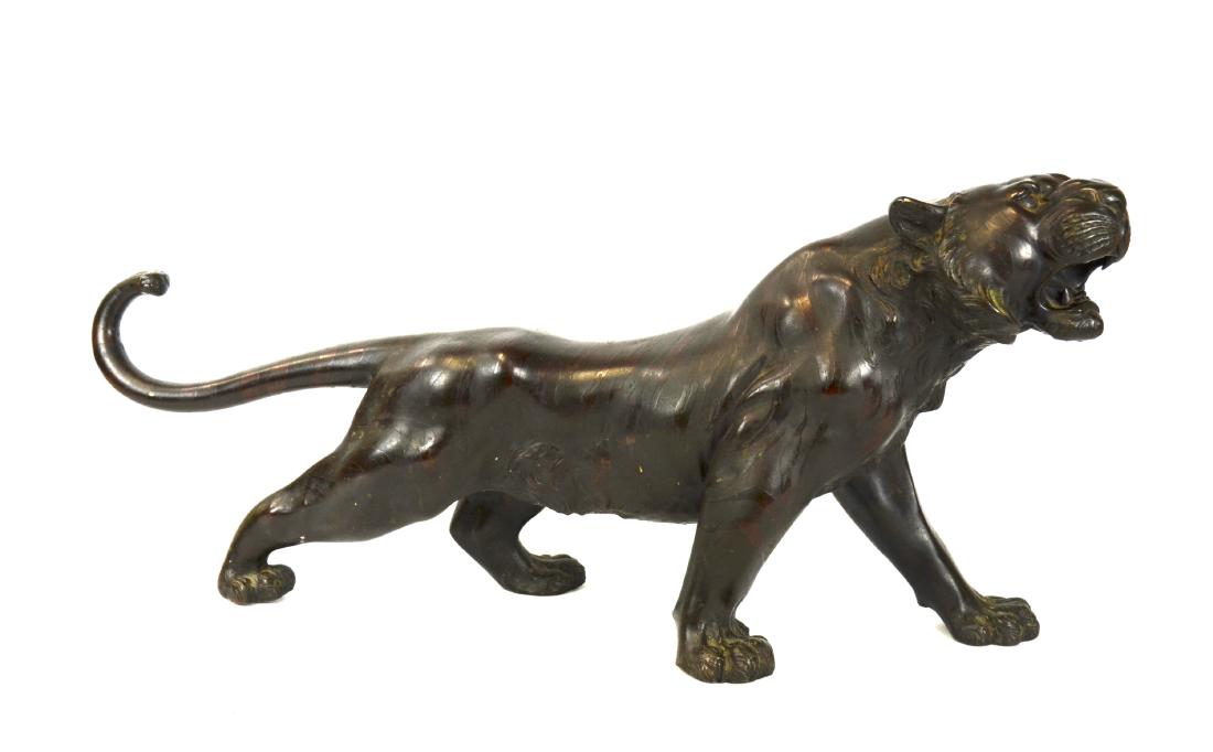 Large Japanese Bronze Figure of Tiger Signed (1 of 9)