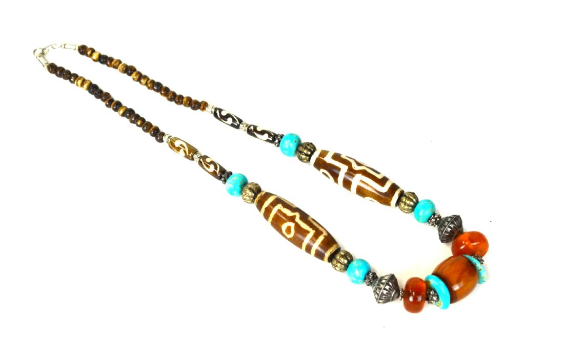 Chinese Dzi & Amber Beads Necklace (1 of 5)