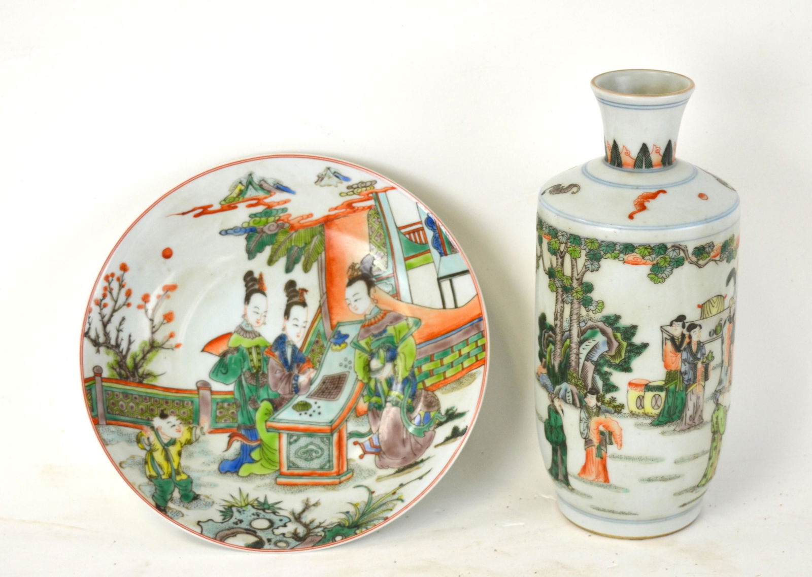 Chinese Famille Verte Vase & Plates (1 of 9)