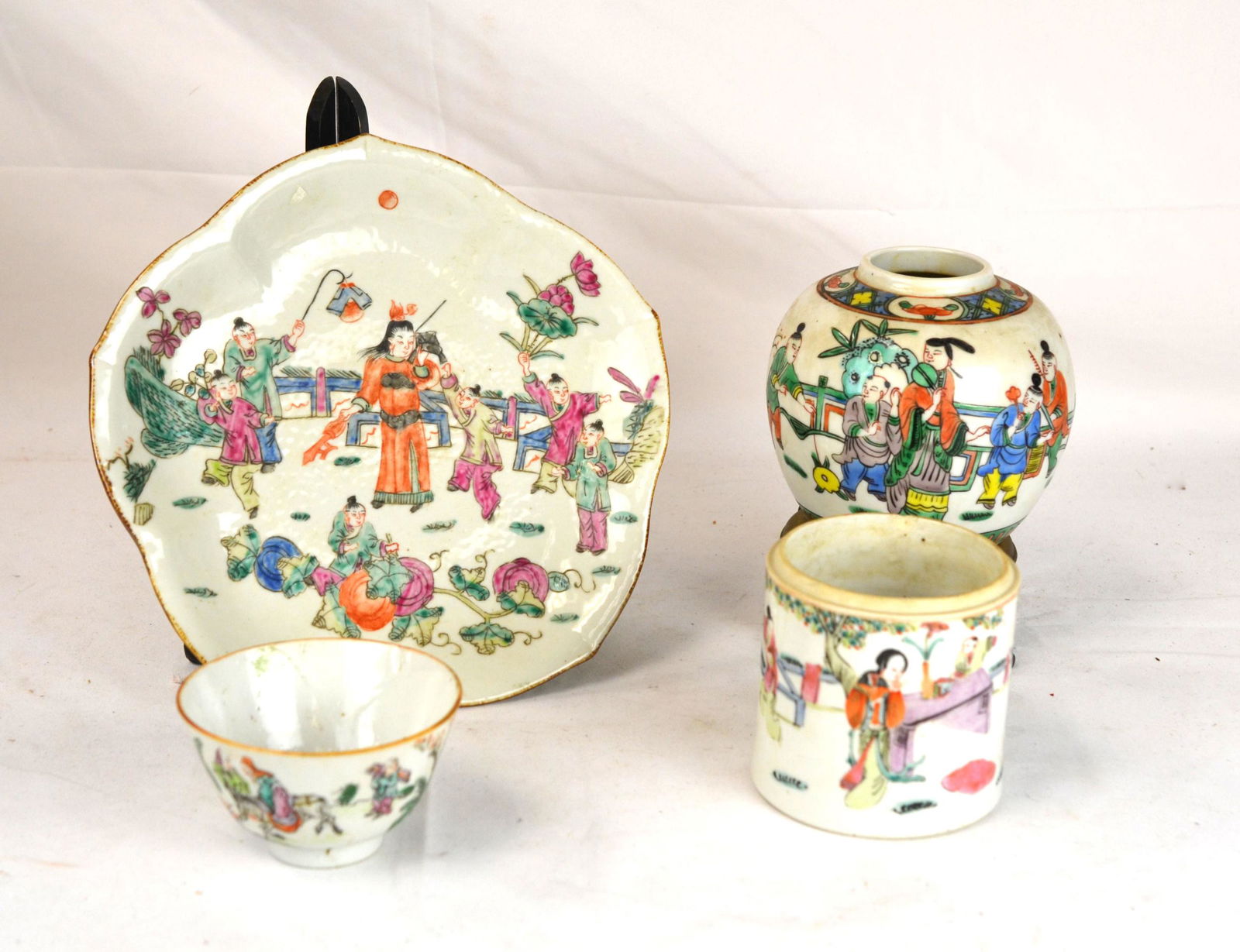 Four Pcs Chinese Porcelains (1 of 15)