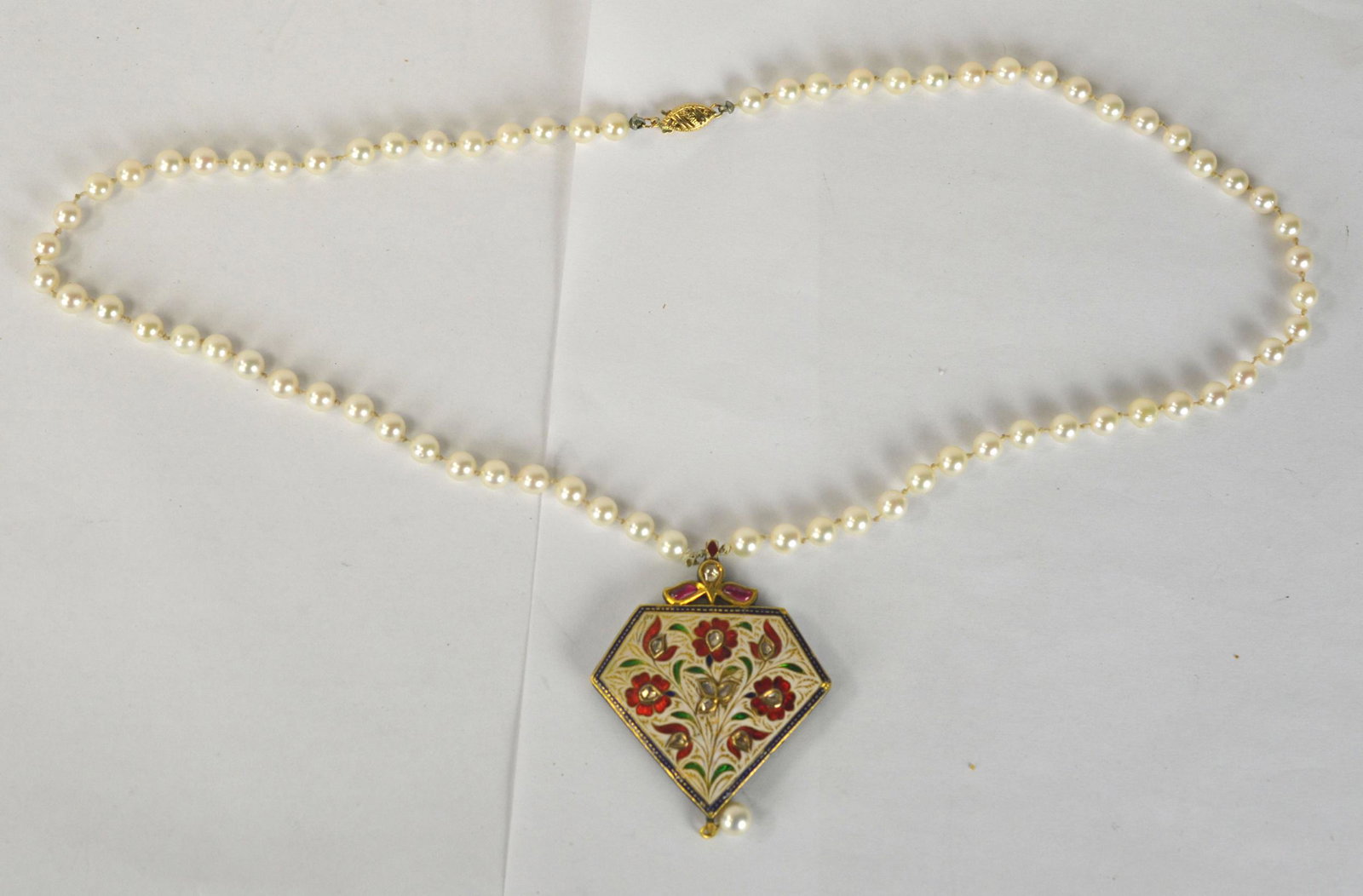 Indian Gold Enamel Pendant & Pearl Necklace (1 of 8)