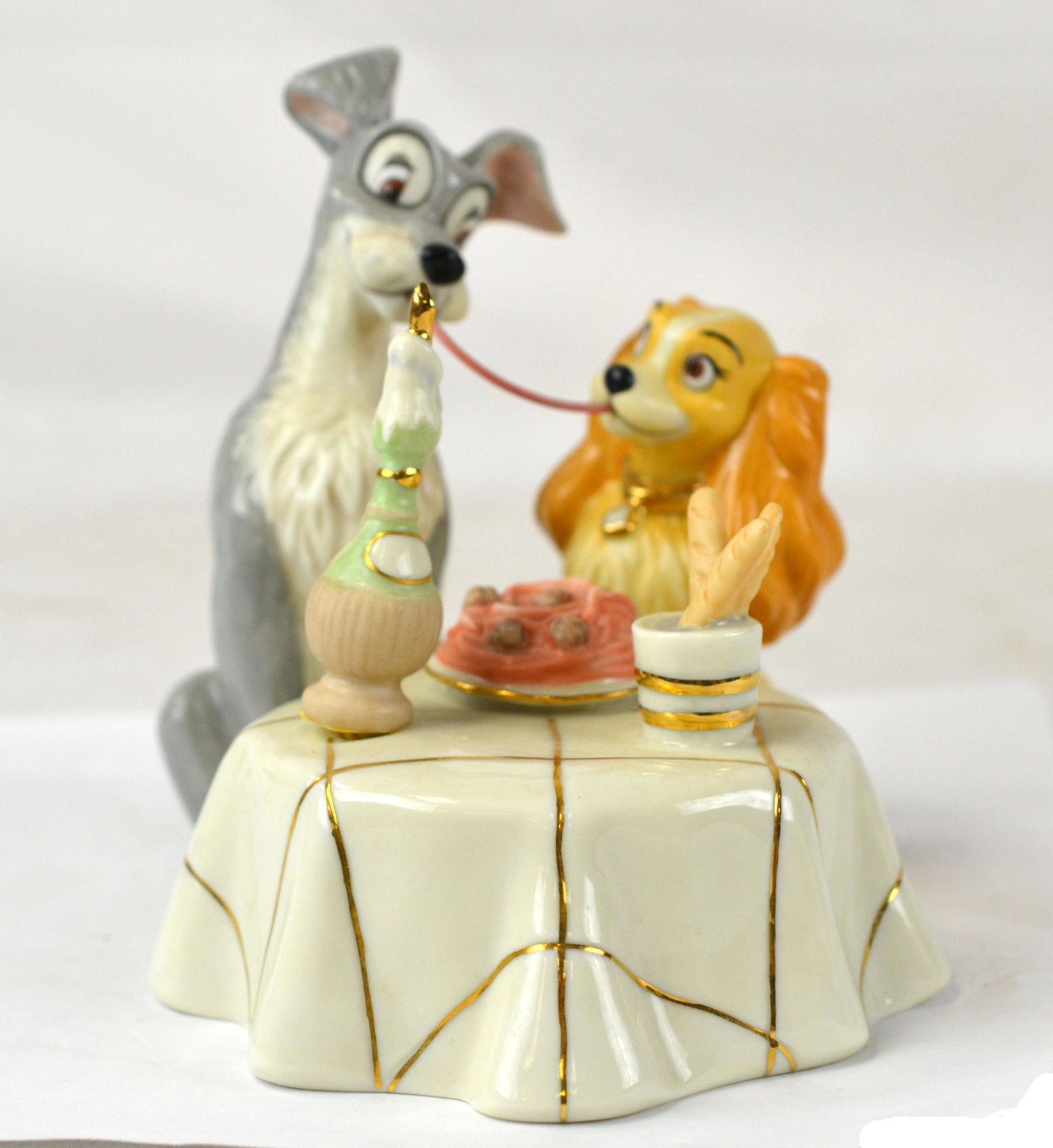 Lenox Disney Showcase Collection Lady & The Tramp: Lenox Disney showcase collection of Lady and The Tramp. mark on bottom. 4 1/2"W x 5 1/4"H x 6"D