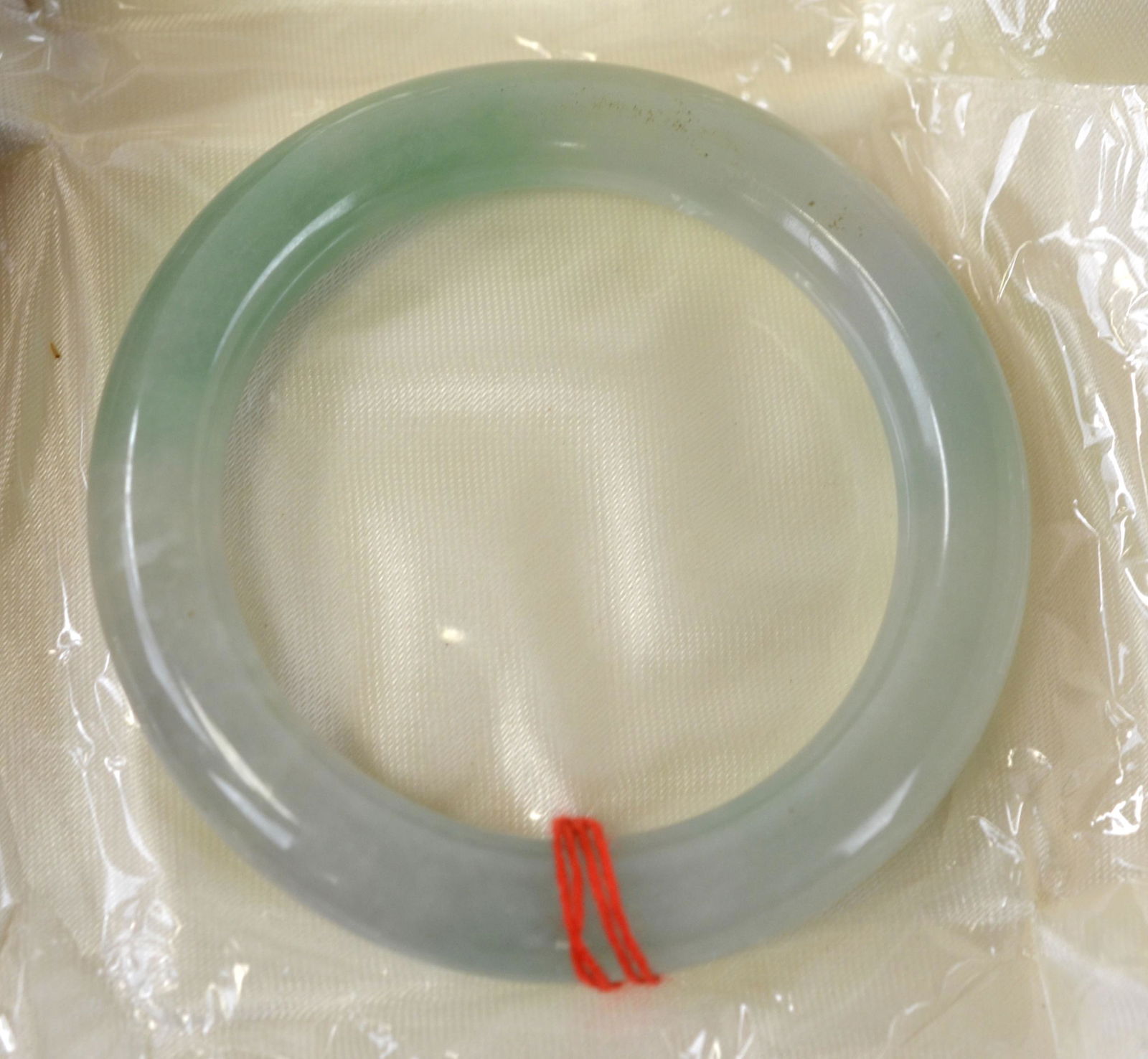 Chinese Jadeite Bangle (1 of 5)