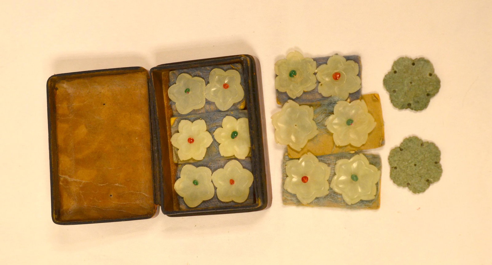 Seven Set Chinese Carved Jade Flowers (1 of 10)