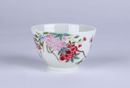 Chinese Famille Rose Cup