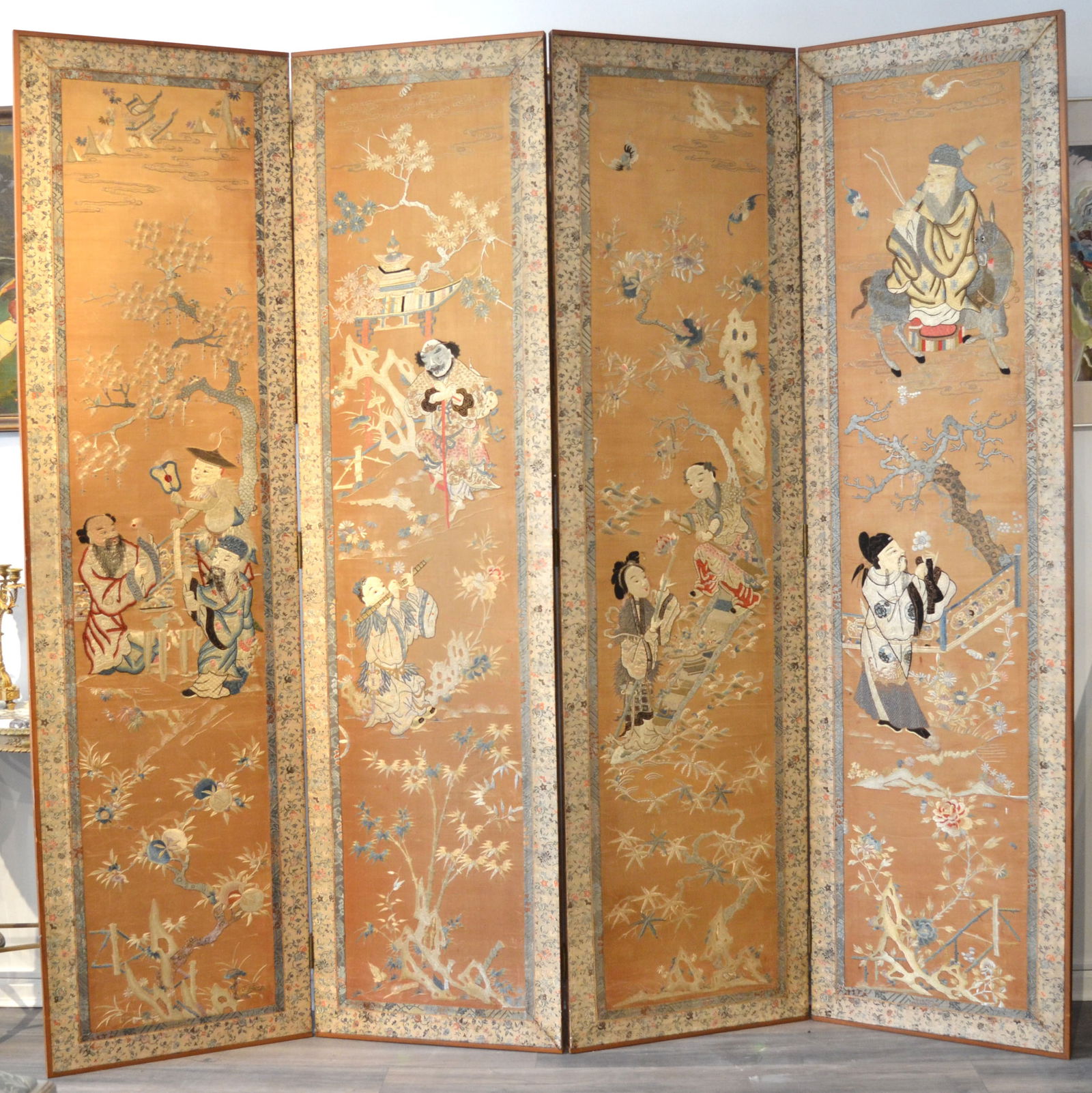 Large Four-Panel Silk Embroidered Screen (1 of 20)