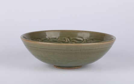 Chinese Celadon Longquan Glazed Bowl