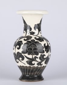 Chinese Cizhou Peony Vase