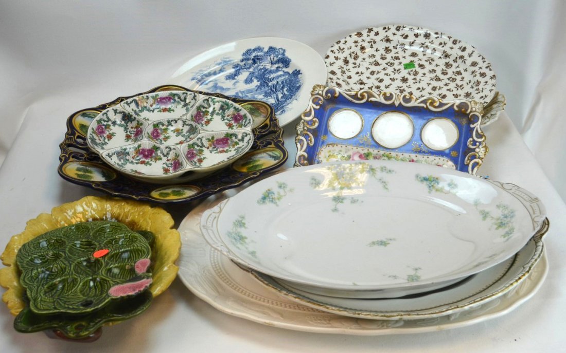 12 Porcelain/Ceramic Pieces: 12 porcelain or ceramic pieces; Booths partitioned bowl, Royal Staffordshire 12" platter, Chamberlain & Co. pen tray, JS Co gilded piece, RB Alcobaca (Portugal) 15" charger, John Maddock and Sons plat