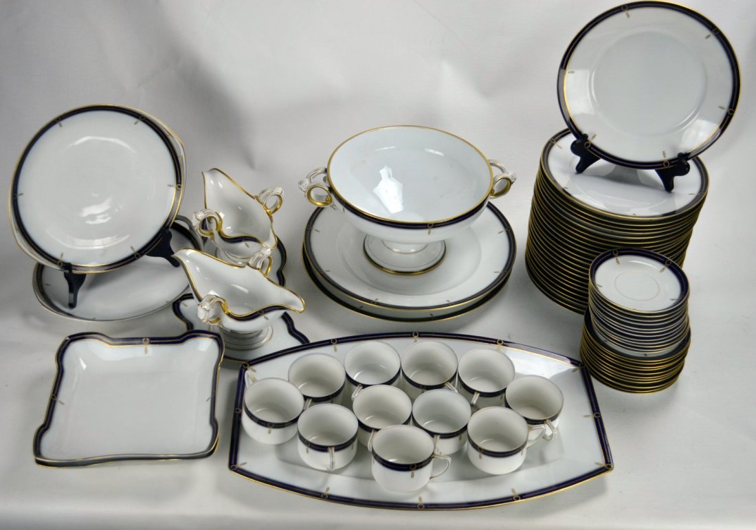 ROSENTHAL (Bavaria) China dinner service: ROSENTHAL (Bavaria) China dinner service comprised of two 9 1/2'' square serving bowls, two handled platters, twenty-four 10'' plates, large footed bowl, eleven tea cups, 21'' x 12'' tray, twelve sauc