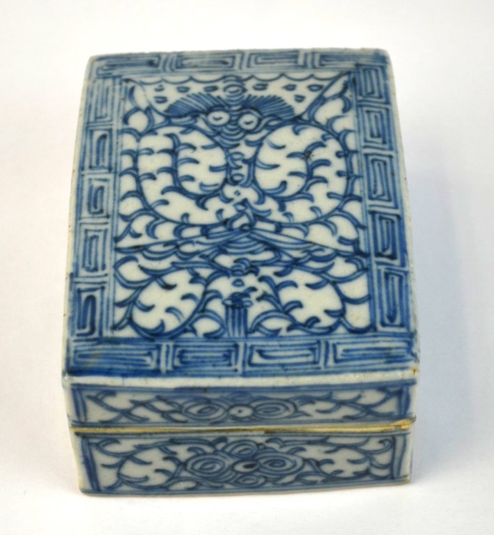 Chinese Blue and White Porcelain Box (1 of 9)