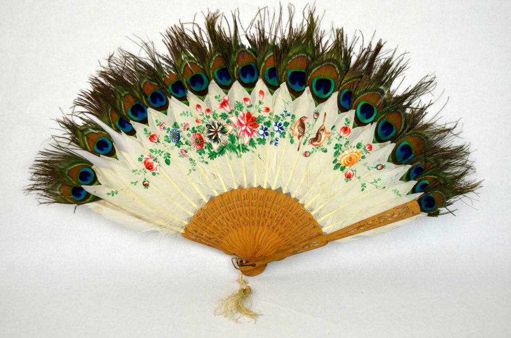 Chinese Carved Wood & Peacock Feather Fan (1 of 10)