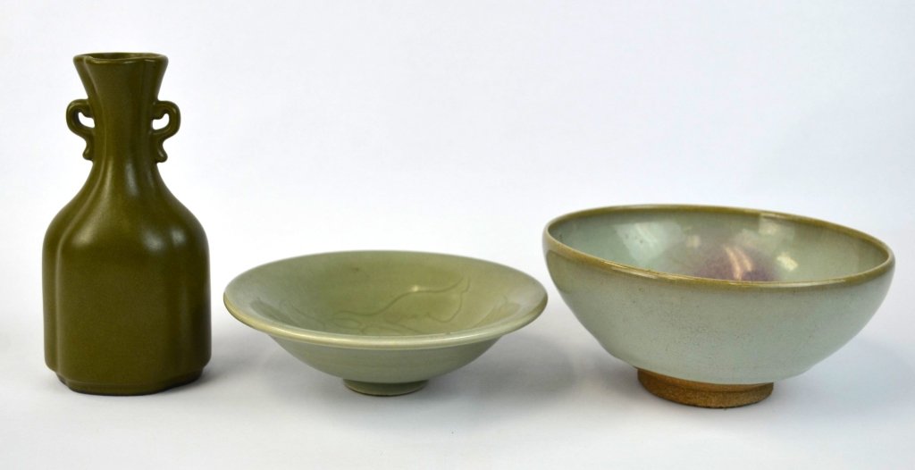 Three Chinese Porcelain Vase and Bowls (1 of 9)