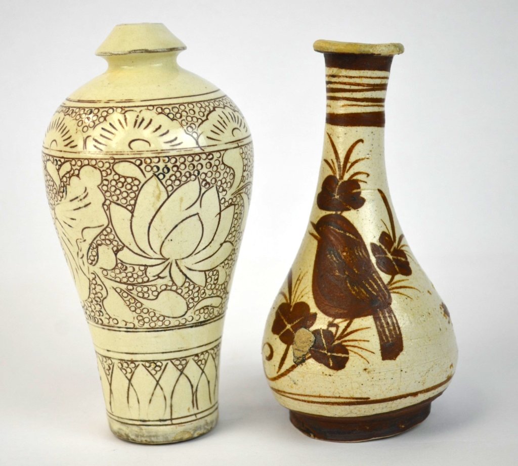 Two Chinese Pottery Vases (1 of 7)