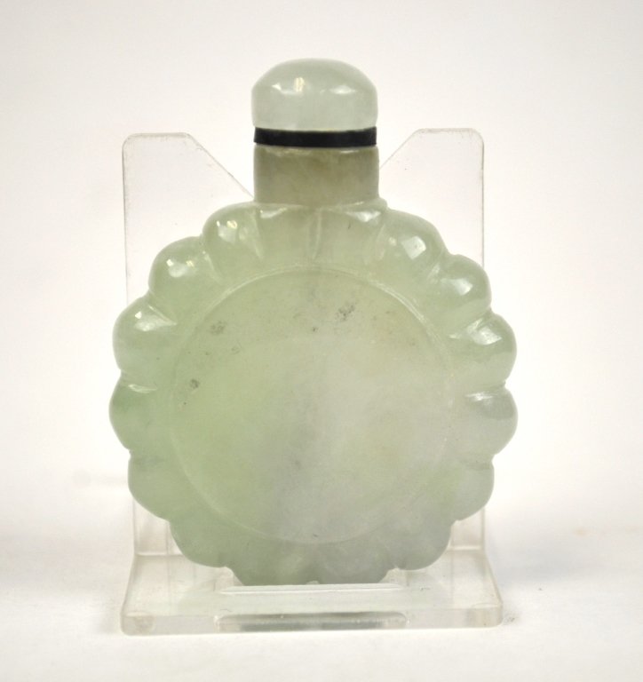 Chinese Natural Jadeite Snuff Bottle (1 of 6)