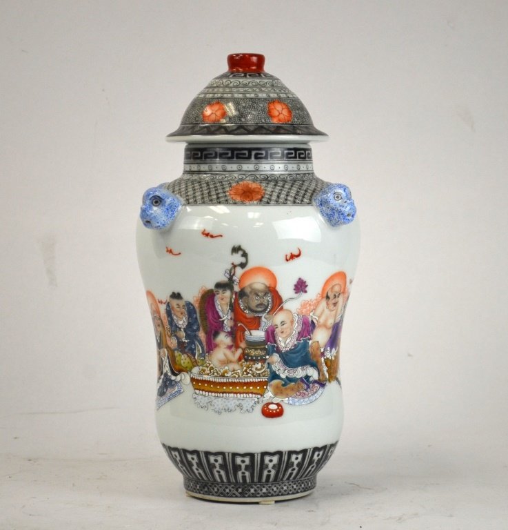 Chinese Porcelain Jar w Shi Shi Heads (1 of 10)