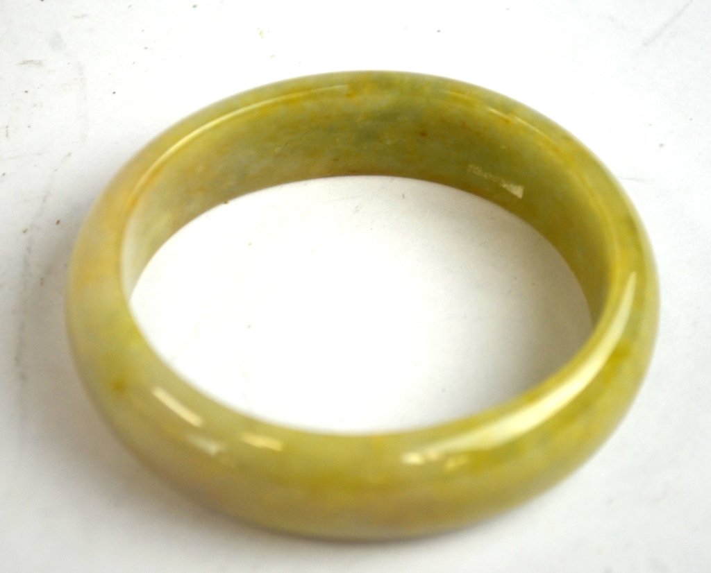 Chinese Jadeite Bangle (1 of 3)