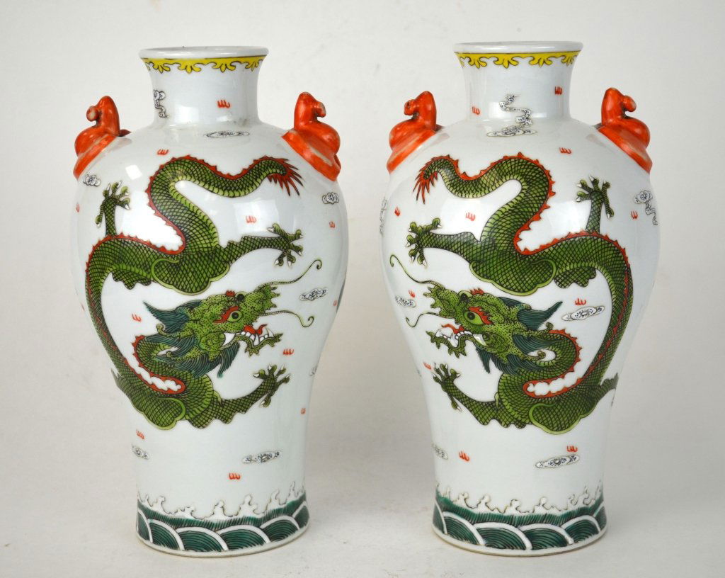 Pr Chinese Famille Rose Vases (1 of 10)