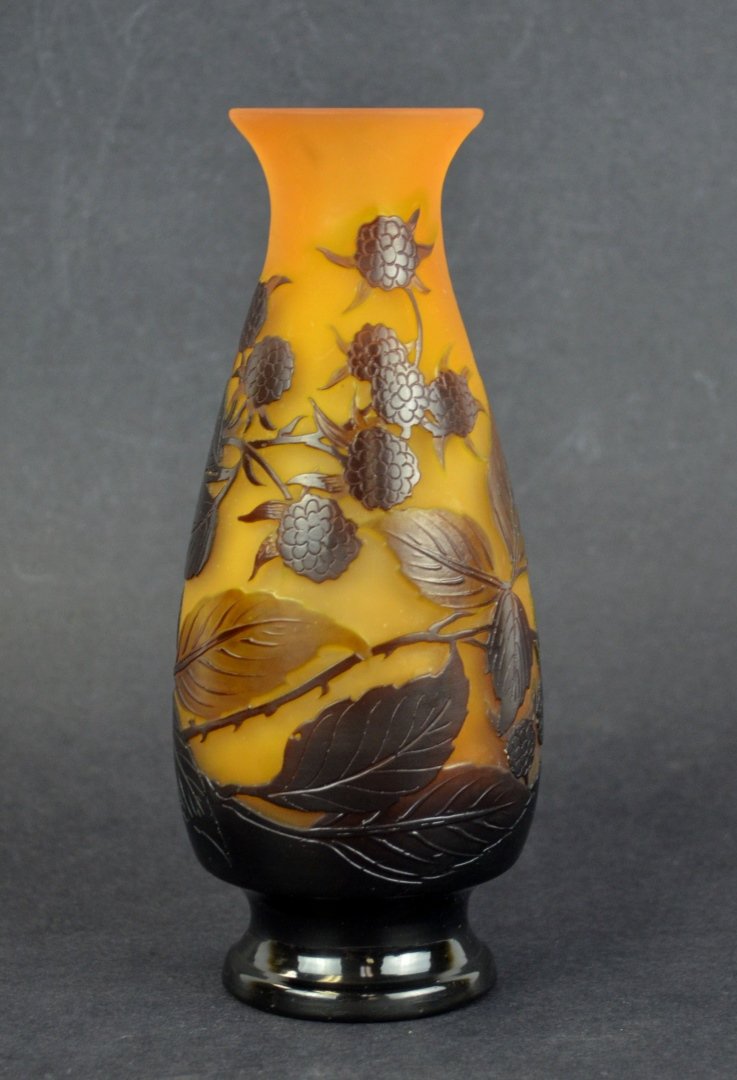 Galle Brown Raspberry Vase (1 of 10)