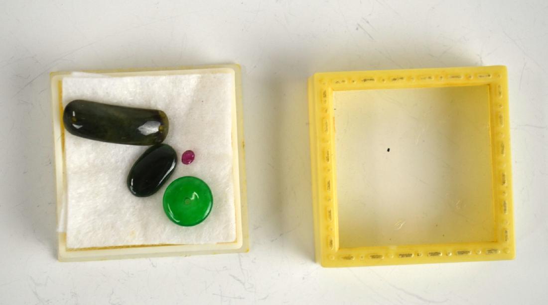 Four loose Gemstone/Jade (1 of 6)