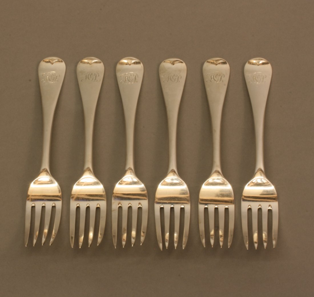 Six Late Victorian Old English Pattern Table Forks.: Six Late Victorian Old English Pattern Table Forks. Josiah Williams & Co (George Maudsley Jackson), London 1896. Engraved with the initials H G P. 477.0 grams. 15.33 ounces.