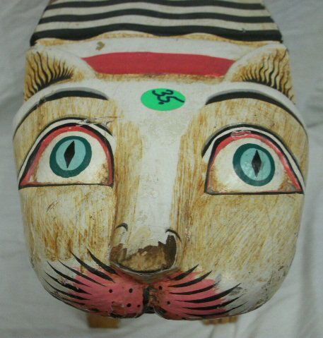 Carved Solid Wood Carved & Painted Cat Stool: Carved Solid Wood Carved & Painted Cat Stool. This Cat Stool has nice carved detail to it and extrodanry painting detail to it. Nice Vibrant Colors, makes this unique stool a must have for any cat lov