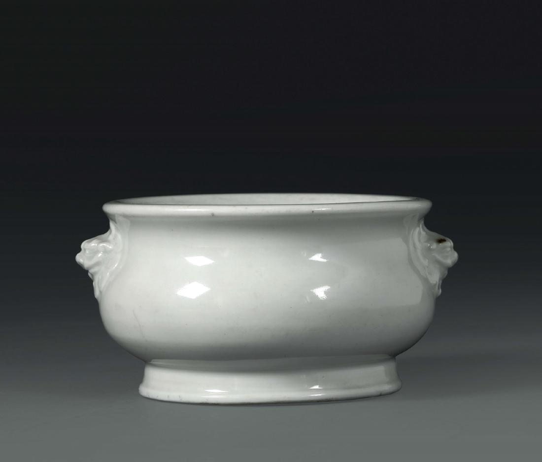 A censer in Blanc de Chine porcelain, China, Qing (1 of 1)